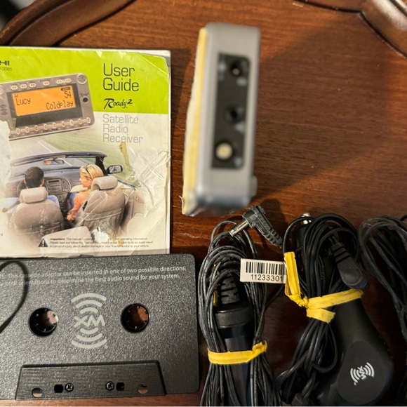 DELPHI Roady2 XM Sirius Satellite Radio Receiver AudioSA10085-11P1 w All Cords - Picture 3 of 4